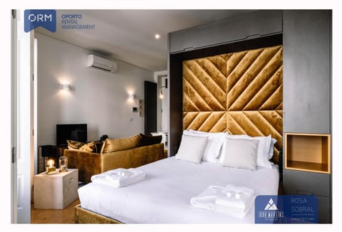 Bed, TV and multimedia, Living room, Other, Photo of the whole room, Decorative detail, Bedroom