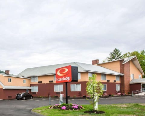 Property building, On site