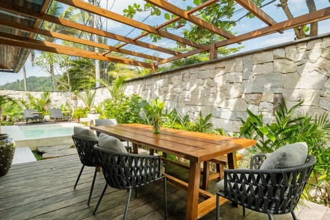 Patio, Spring, Day, Garden, Balcony/Terrace