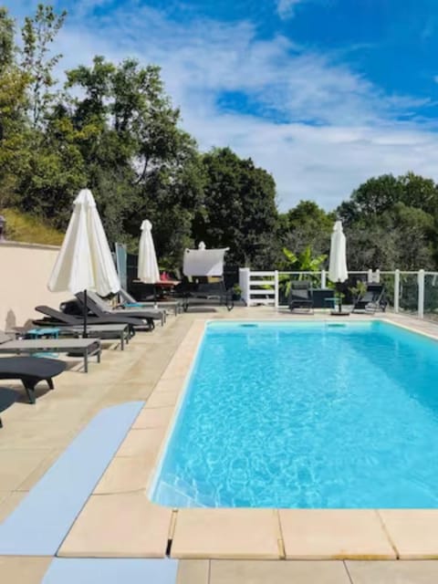 Pool view, Swimming pool