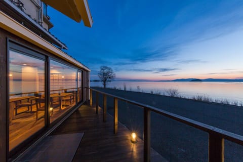 View (from property/room), Balcony/Terrace, Lake view, Sunset