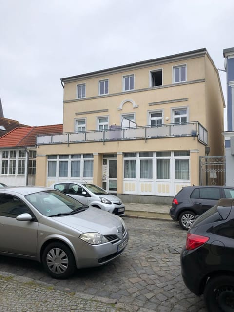 Ferienwohnung preiswert und strandnah Apartment in Mecklenburg-Vorpommern, Germany