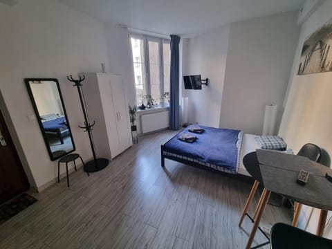 Living room, Bedroom