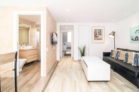 Bathroom, Living room, Seating area