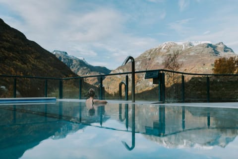 Swimming pool