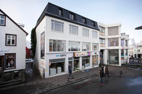 Property building, Street view