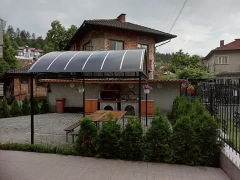 Iceberg Bed and Breakfast in Gabrovo, Bulgaria