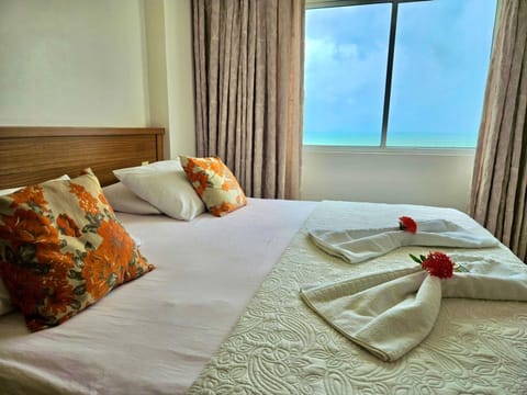 Photo of the whole room, Bedroom, towels
