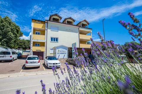 Property building, Parking