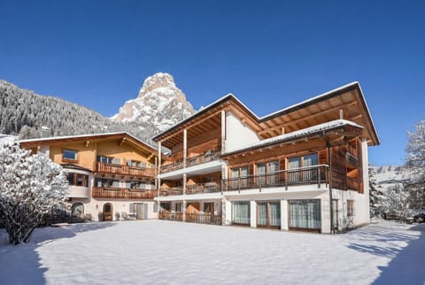 Residence Angelika Apartment hotel in Corvara