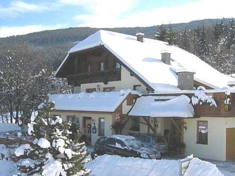 Staff, Winter, Text overlay