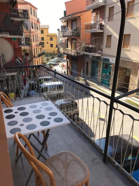 Balcony/Terrace, City view