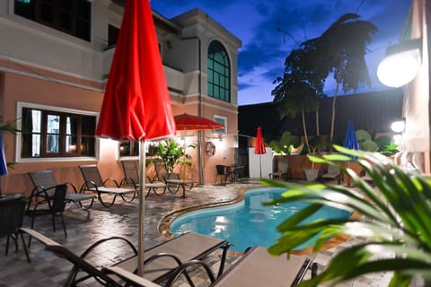 Swimming pool