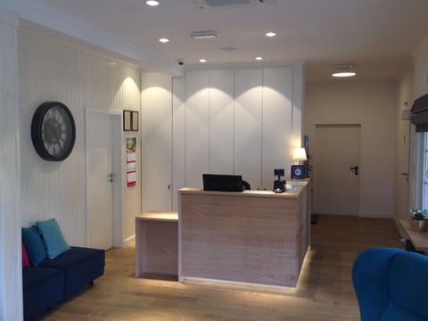 Lobby or reception, Lobby or reception