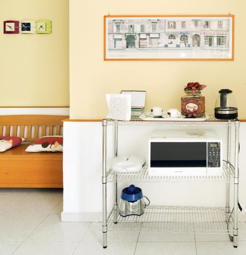 Coffee/tea facilities, Kitchen or kitchenette