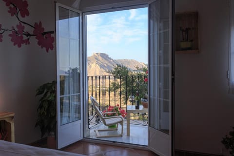 Balcony/Terrace, Mountain view