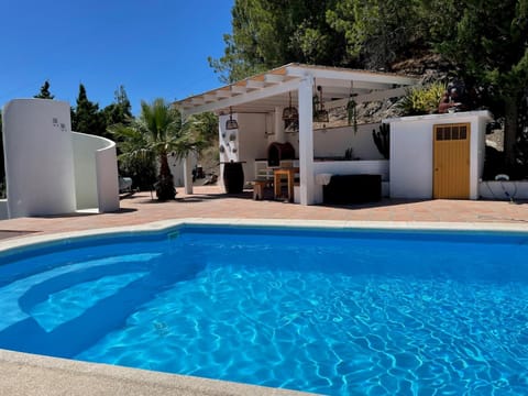 BBQ facilities, Pool view, Swimming pool