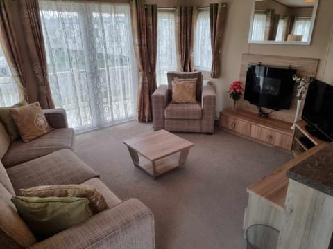 PG144 on the Golden Palm Chapel St Leonards 3 bed deluxe Apartment in Chapel Saint Leonards