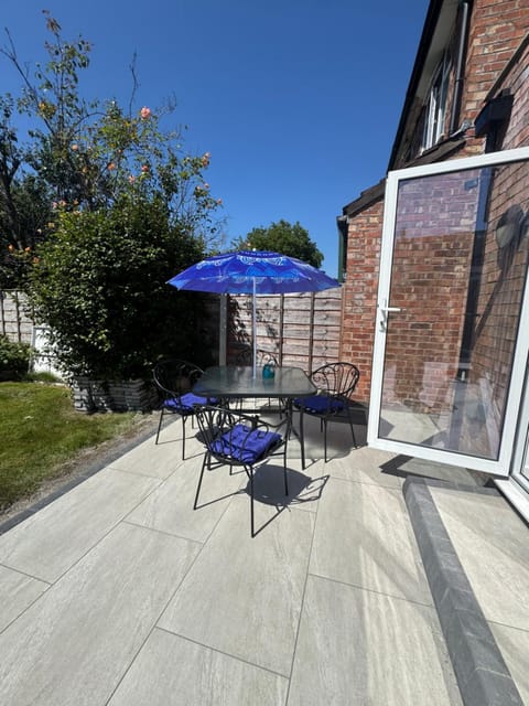 Patio, Garden, Garden view