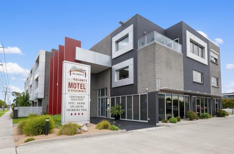 Property building, Property logo or sign, Street view