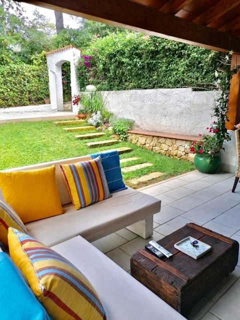 Patio, Garden, Living room, Seating area, Garden view