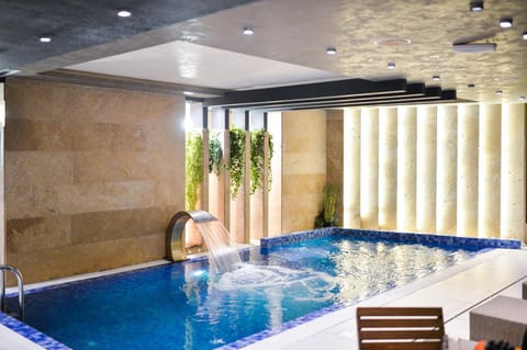 Property building, Swimming pool