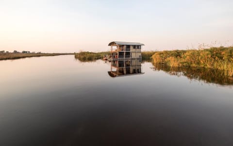 Property building, Lake view