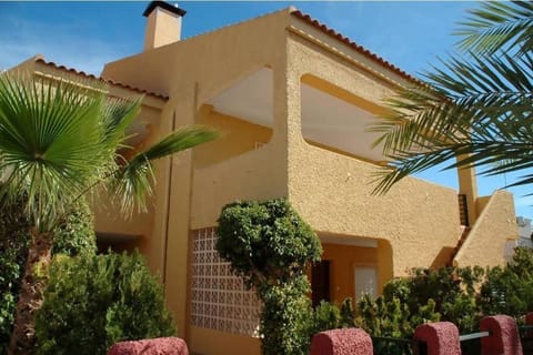 Property building, Day
