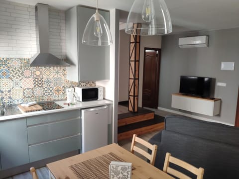 Communal lounge/ TV room, Kitchen or kitchenette