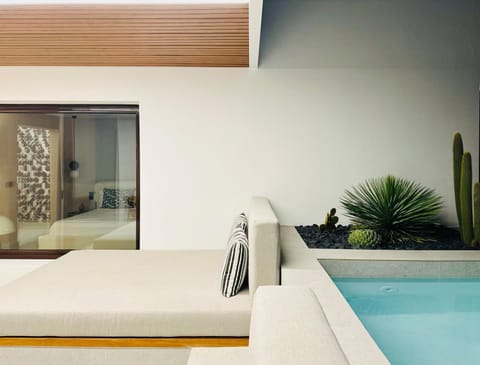 Balcony/Terrace, Pool view, Swimming pool