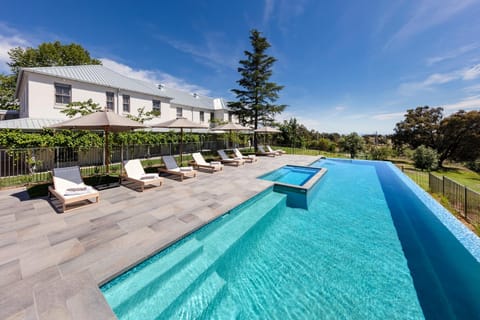 Swimming pool, sunbed