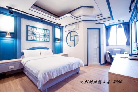 Photo of the whole room, Bedroom, bunk bed