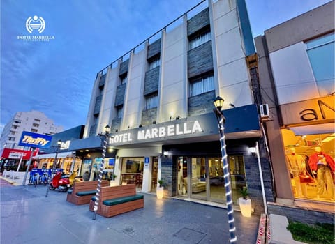 Property building, Facade/entrance, Lobby or reception