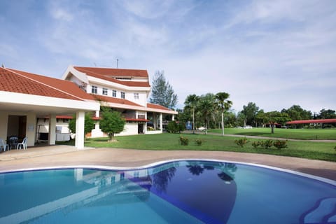 Property building, Garden view, Pool view, Swimming pool, Swimming pool