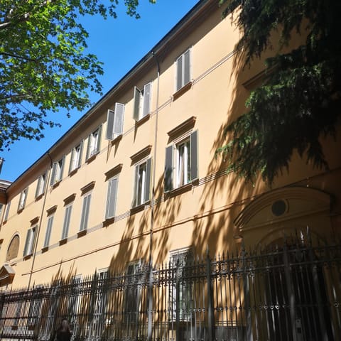 Convent Palace Apartment in Bologna
