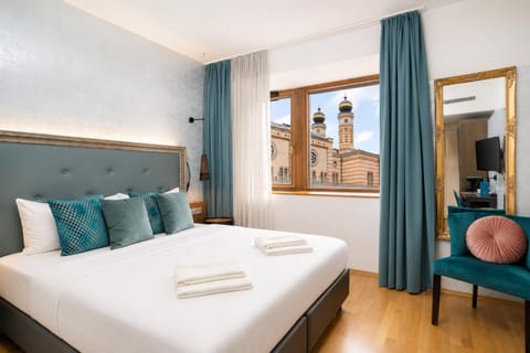 Bed, View (from property/room), Bedroom