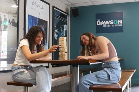 Communal lounge/ TV room, People, Communal kitchen