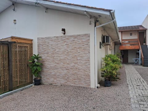 Property building, Street view