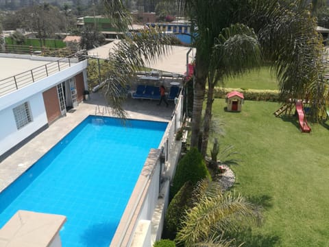 Swimming pool, Swimming pool