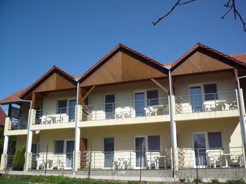 Property building, Garden view