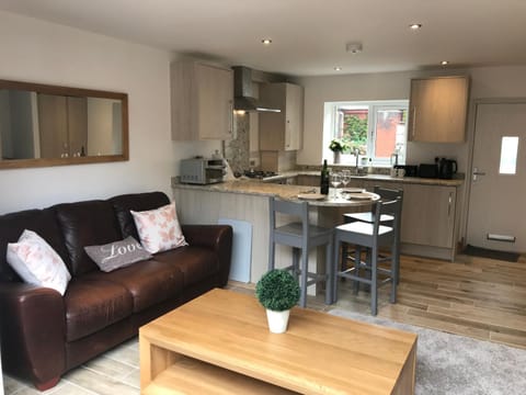 Kitchen or kitchenette, Living room, Seating area