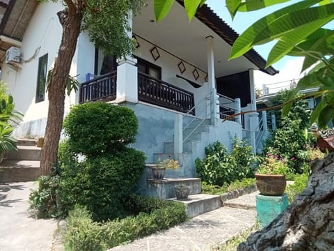 Sinar Bali 2 Campground/ 
RV Resort in Abang