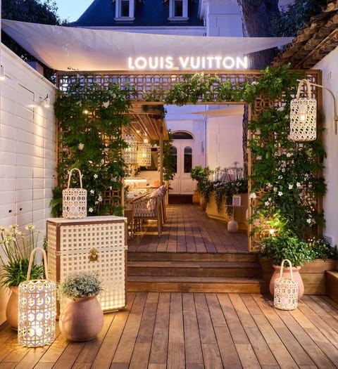 White 1921 Hotel in Saint-Tropez