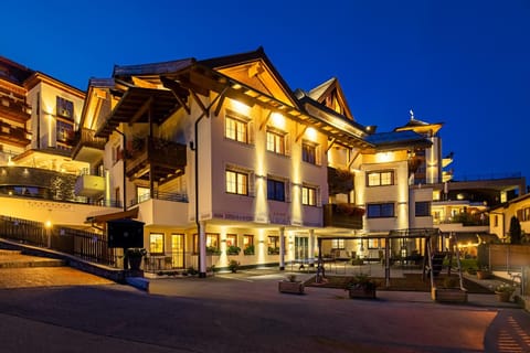 Property building, Summer, Autumn