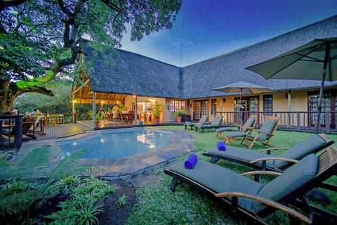 Property building, Swimming pool