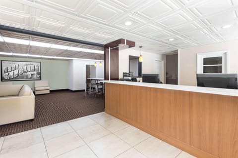 Lobby or reception, On site