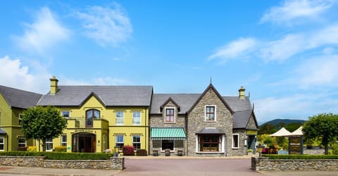 Property building, Patio