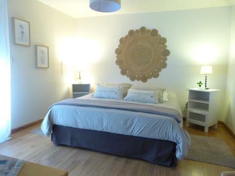 Shower, Toilet, Patio, Bed, Garden, TV and multimedia, Coffee/tea facilities, Other, Decorative detail, Dining area, Bedroom, Garden view