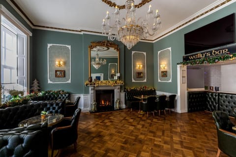 Lounge or bar