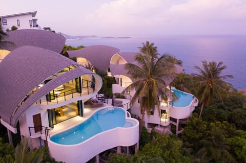 Bird's eye view, Landmark view, Pool view, Sea view